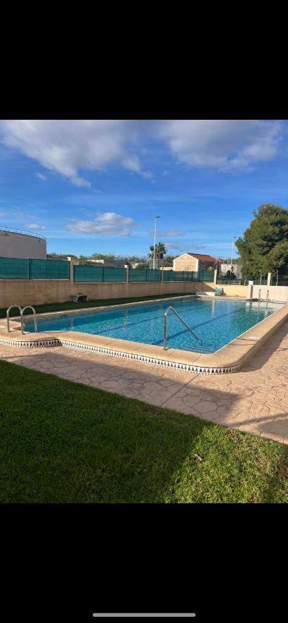 Villa Nadiya App Pool, Parking Torrevieja Esterno foto